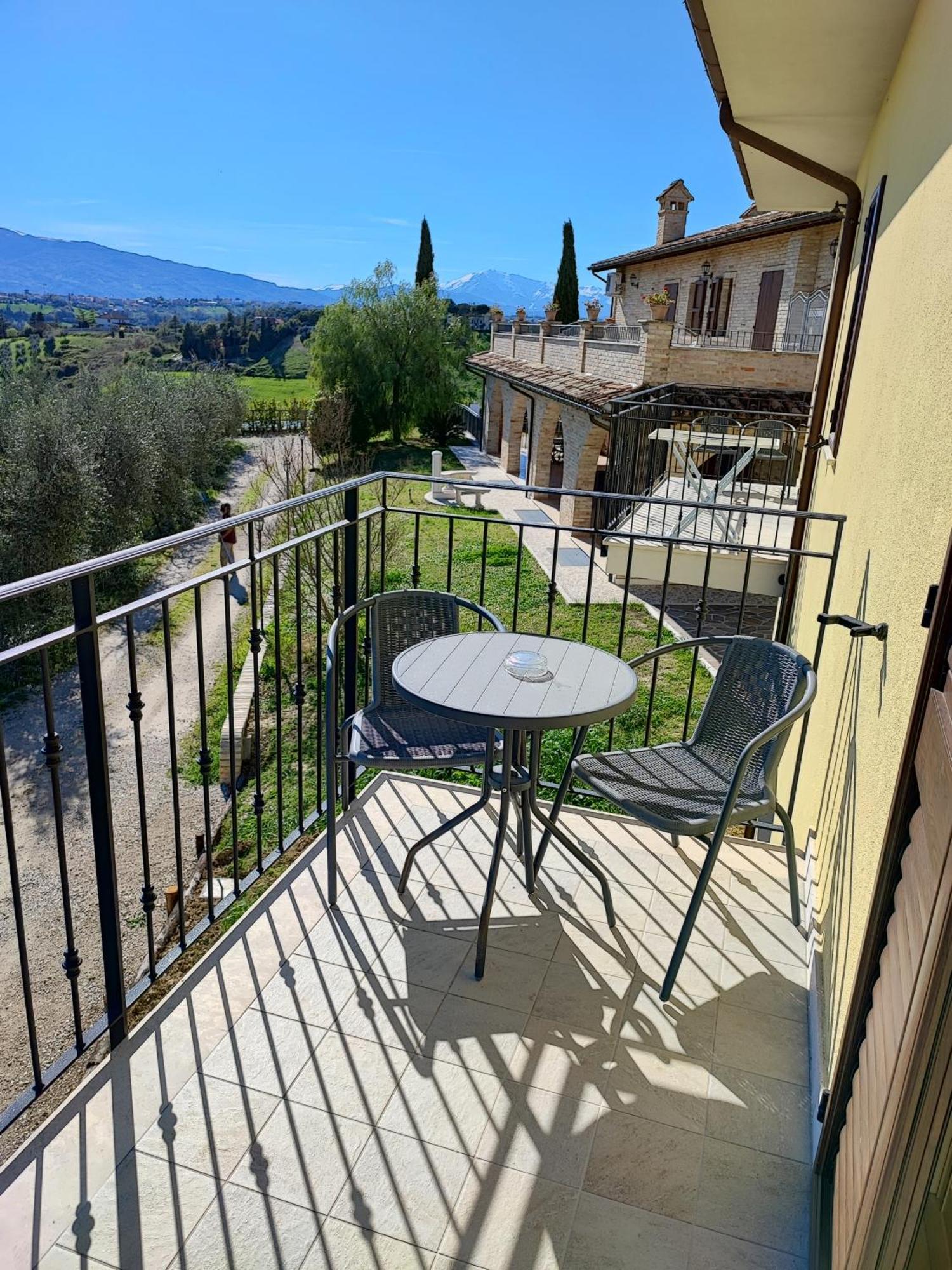 Agriturismo Alla Solagna Colli del Tronto Eksteriør billede